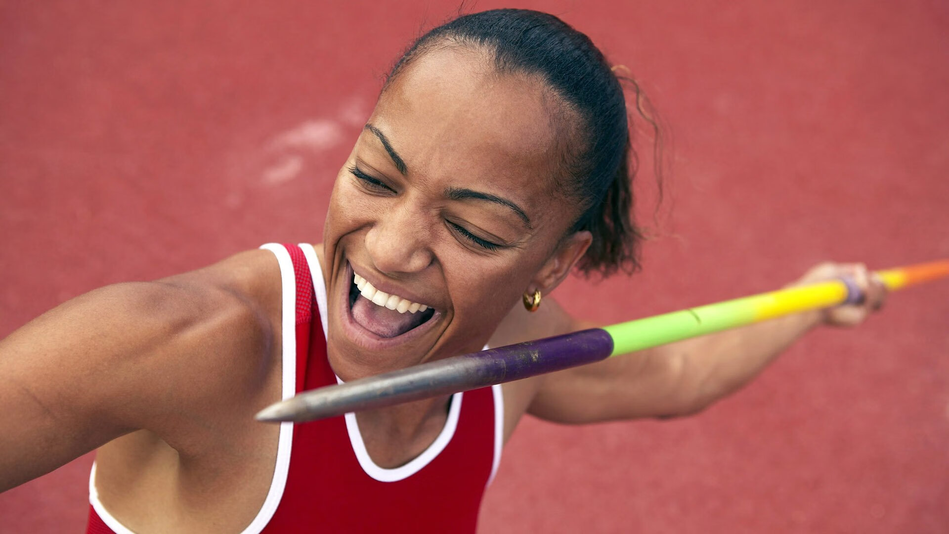 从小培养,向高竞技迈进,从小培养远大的理想修改病句